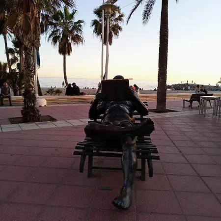 Espectacular Vivienda Junto A La Playa Y Paseo Maritimo En 아파트 *